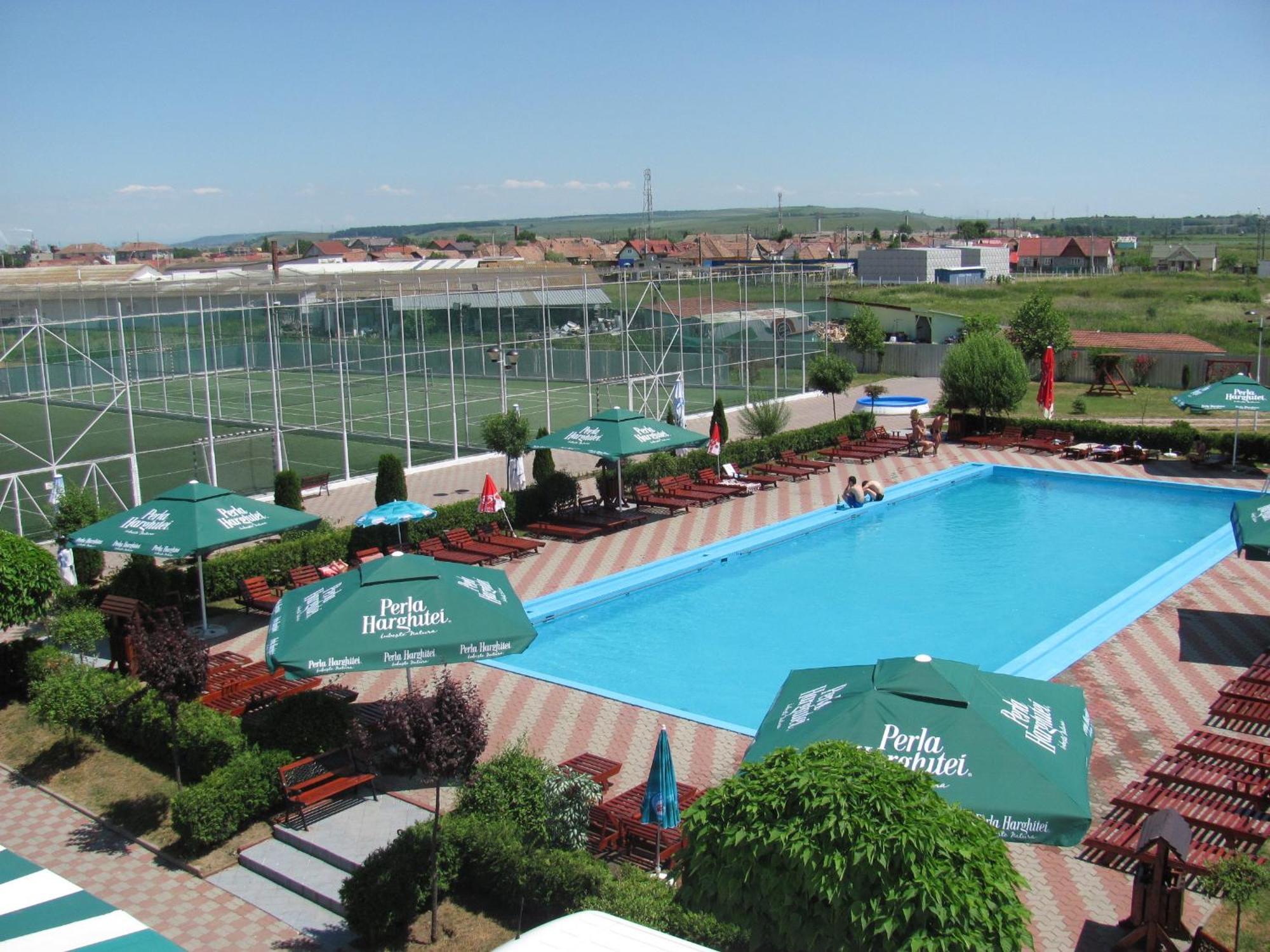 Motel Darina Ungheni  Exteriör bild