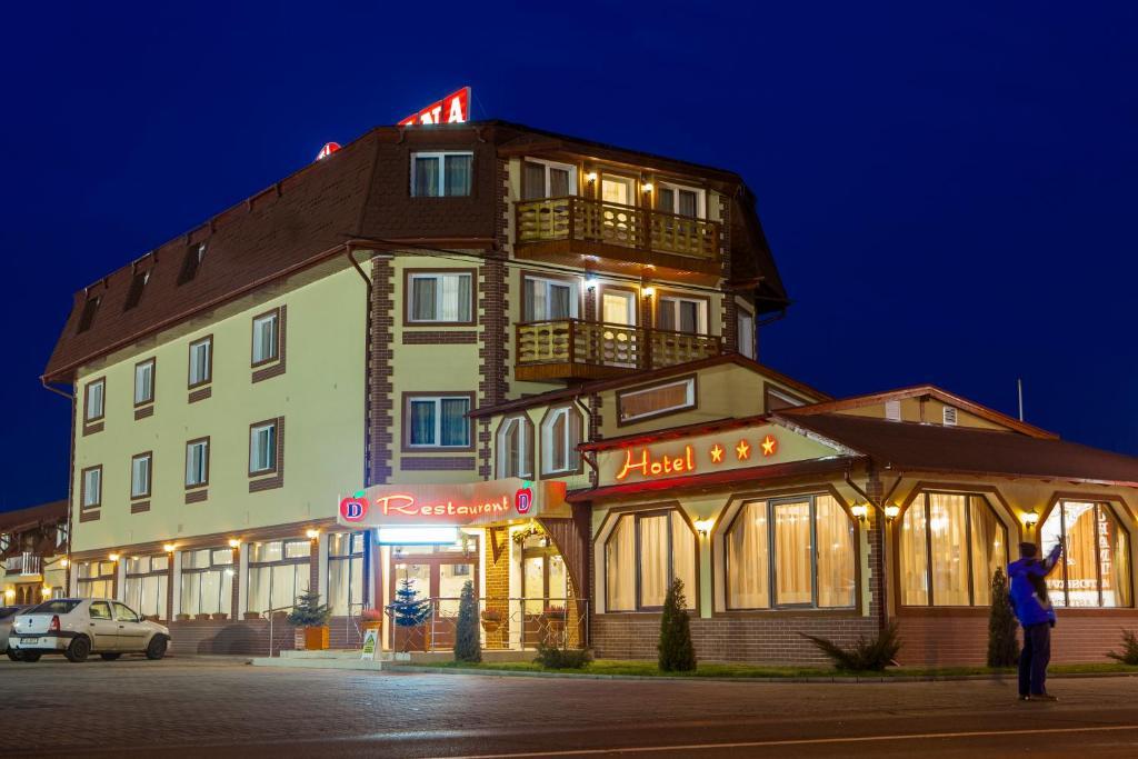 Motel Darina Ungheni  Exteriör bild